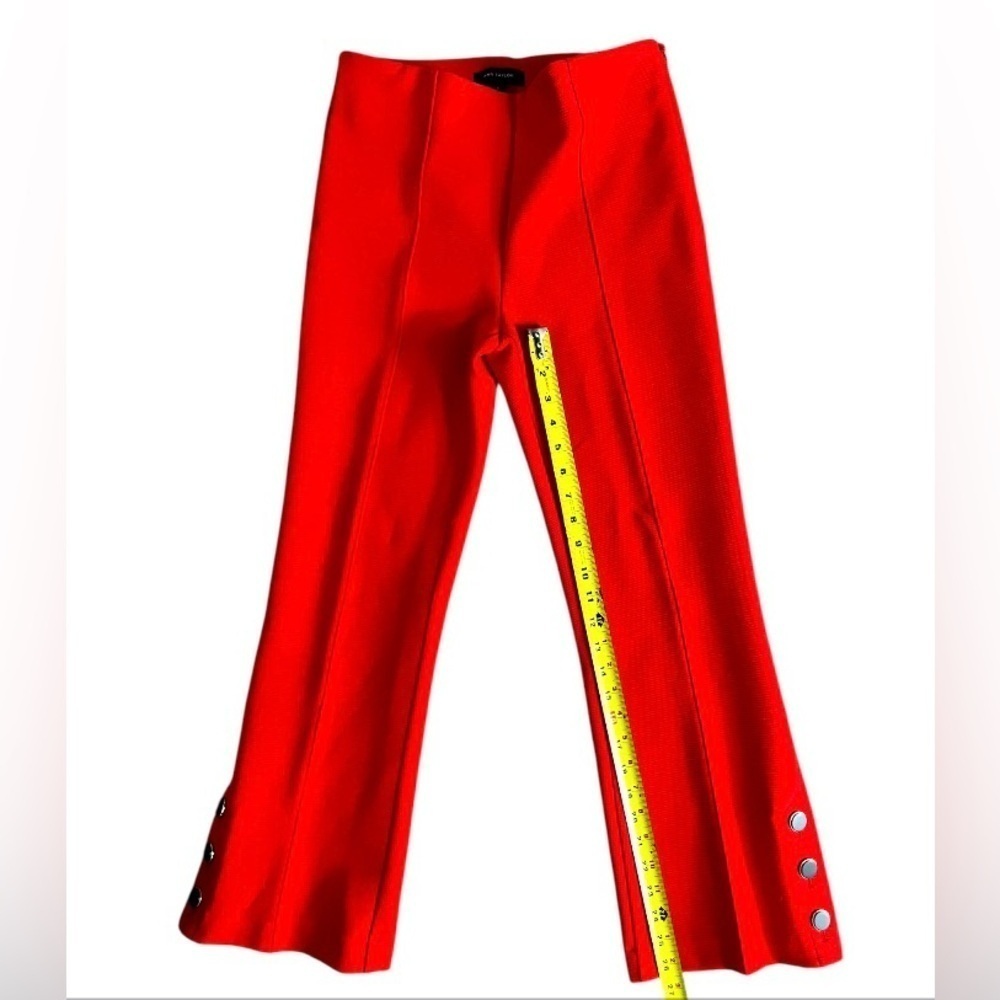 Ann Taylor Button Trim Kick Crop Pant, SZ: 4, Vibrant Red - Picture 4 of 10